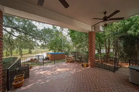 2938 Lake View Drive Missouri City TX 77459