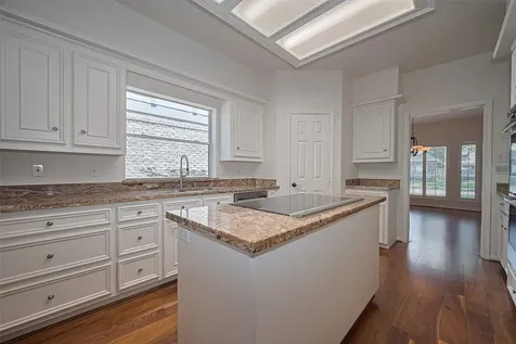 2938 Lake View Drive Missouri City TX 77459