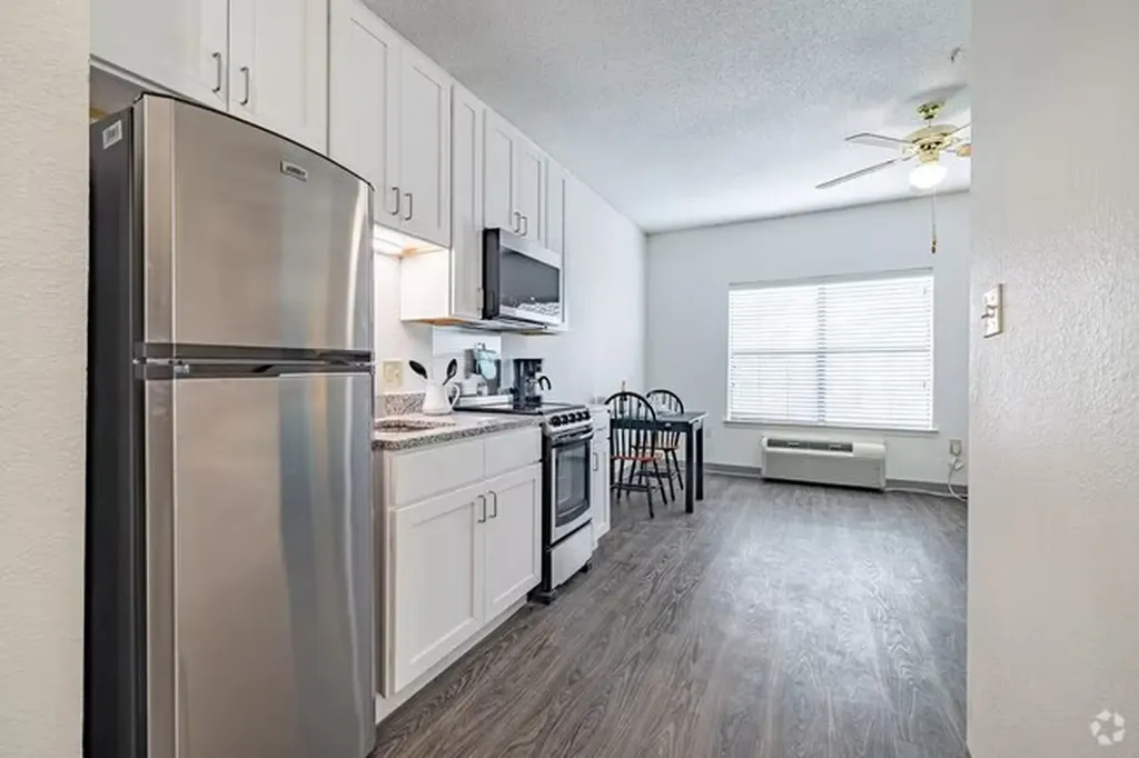 3305 Dilido Street 318 Dallas TX 75228