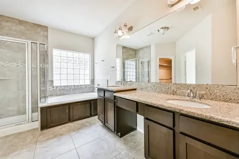 2811 Afton Drive Pearland TX 77581
