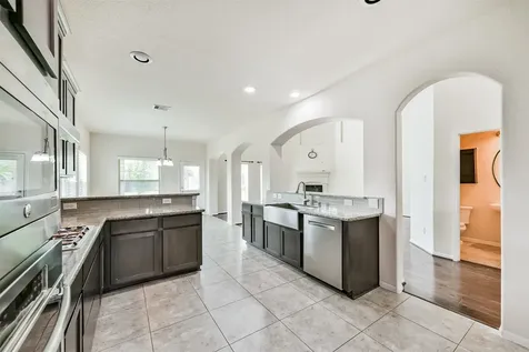 2811 Afton Drive Pearland TX 77581
