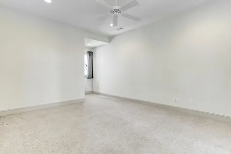2825 Pease Street Houston TX 77003