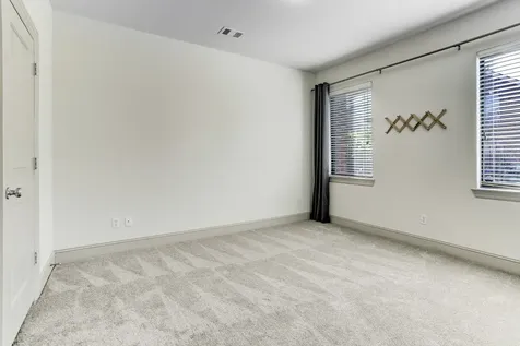 2825 Pease Street Houston TX 77003
