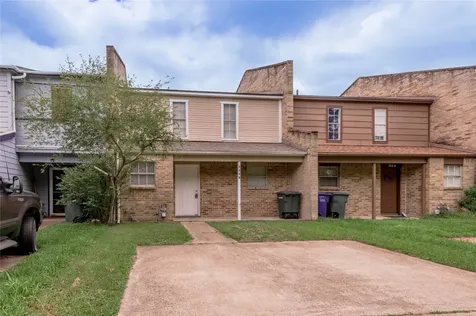 111B Normal Park Drive B Huntsville TX 77320