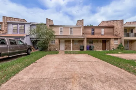 111B Normal Park Drive B Huntsville TX 77320
