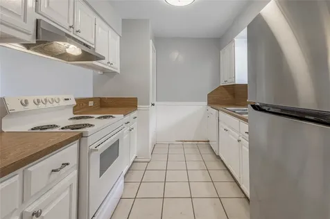 111B Normal Park Drive B Huntsville TX 77320