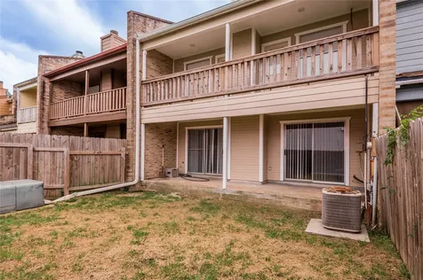 111B Normal Park Drive B Huntsville TX 77320