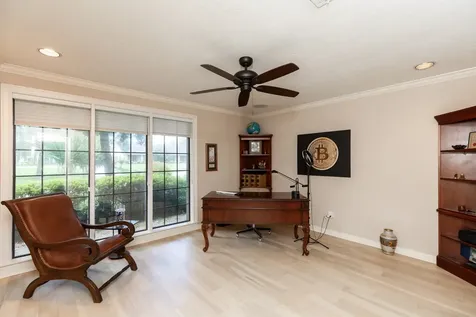 12 Bayou Bend Beaumont TX 77706