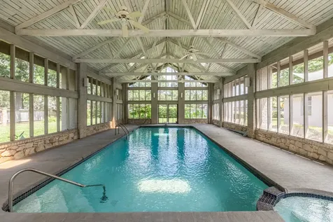 12 Bayou Bend Beaumont TX 77706