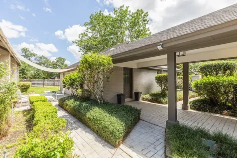 12 Bayou Bend Beaumont TX 77706