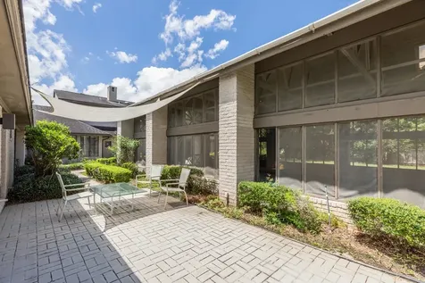 12 Bayou Bend Beaumont TX 77706