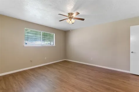 10427 Huntington Place Drive Houston TX 77099