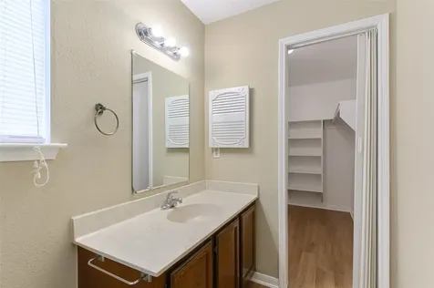 10427 Huntington Place Drive Houston TX 77099