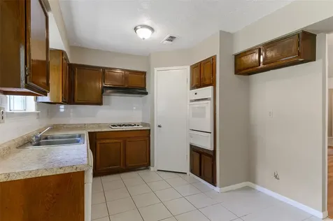 10427 Huntington Place Drive Houston TX 77099