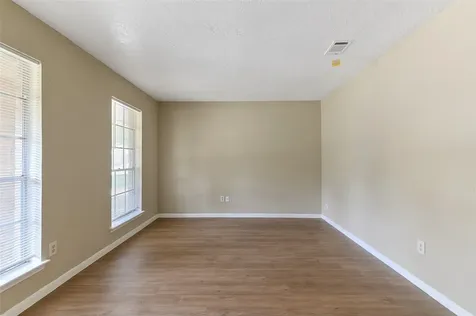 10427 Huntington Place Drive Houston TX 77099