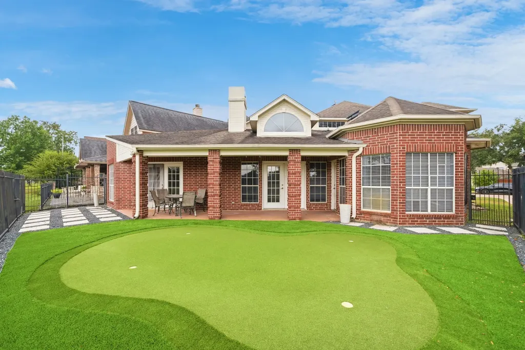 14519 Sandalfoot Street Houston TX 77095