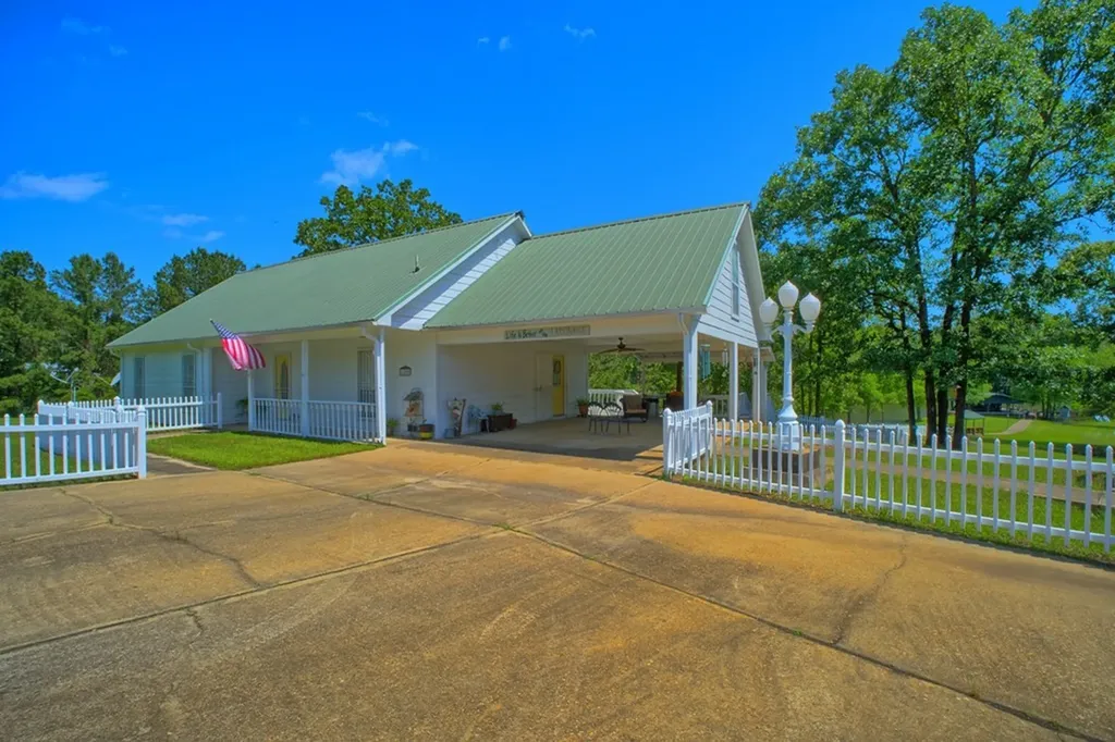 123 Jarrod Drive Burkeville TX 75932