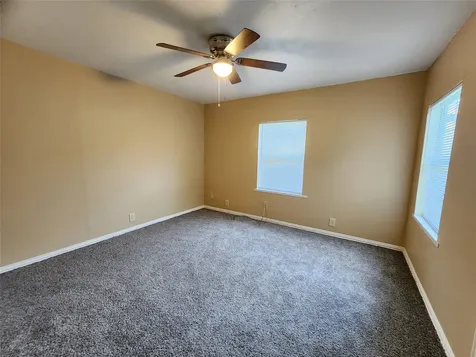 36 18th Avenue N Texas City TX 77590
