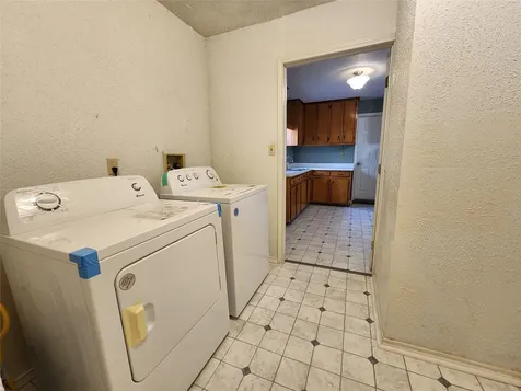 36 18th Avenue N Texas City TX 77590