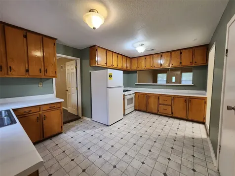 36 18th Avenue N Texas City TX 77590