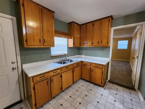 36 18th Avenue N Texas City TX 77590