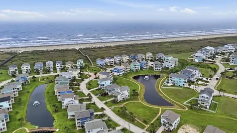 4130 King Rail Circle Galveston TX 77554