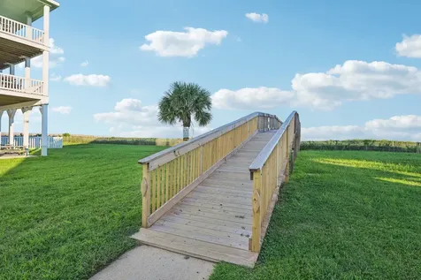 4130 King Rail Circle Galveston TX 77554
