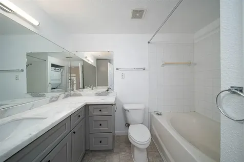 1330 Old Spanish Trail 2209 Houston TX 77054