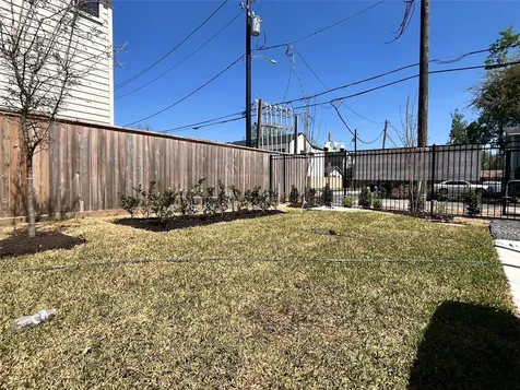3911 Tulane Street C Houston TX 77018