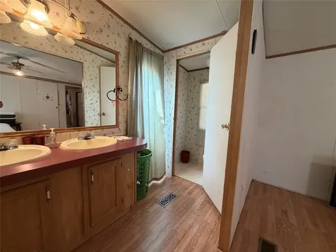 1100 Liberty Avenue Livingston TX 77351