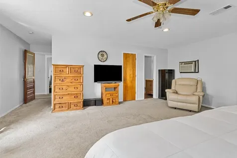 6878 Kingston Cove Lane Willis TX 77318