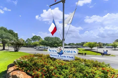 6878 Kingston Cove Lane Willis TX 77318