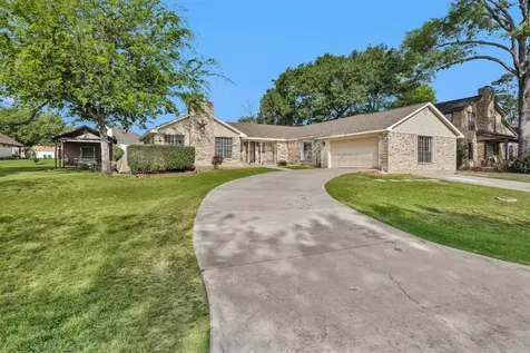 6878 Kingston Cove Lane Willis TX 77318