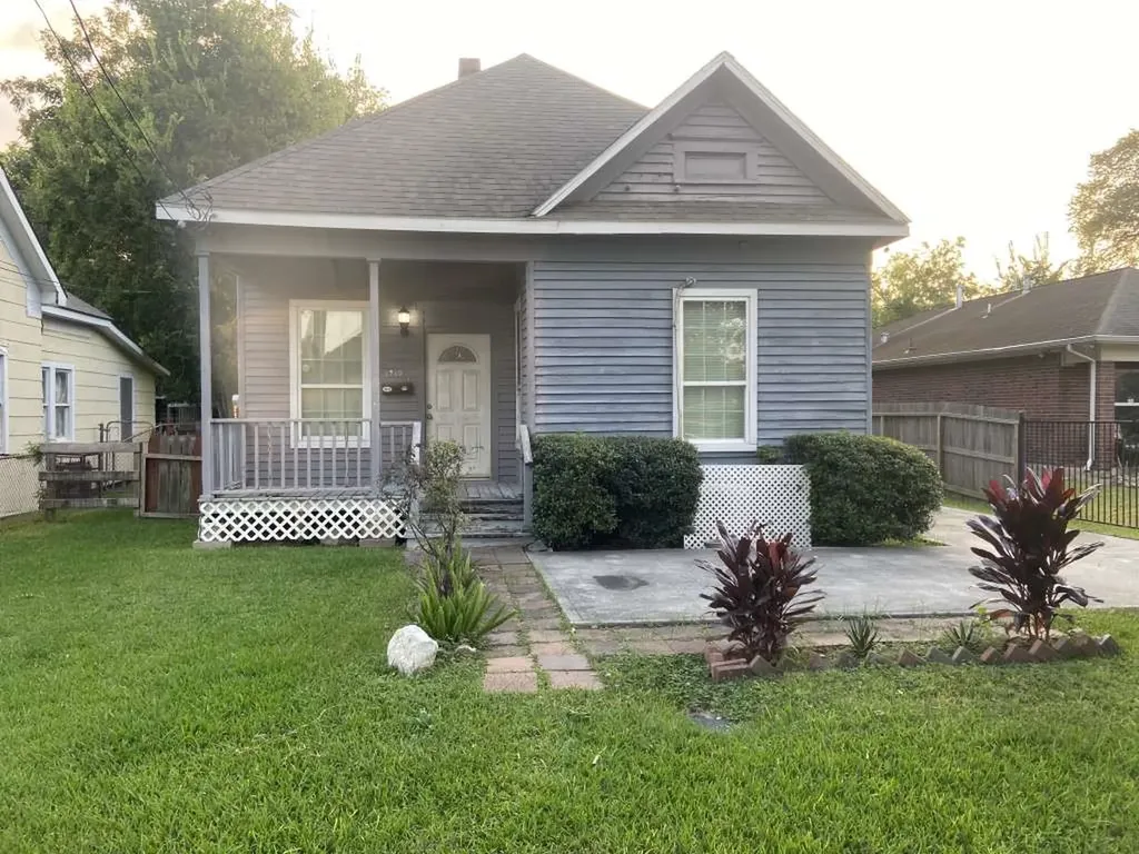 1910 Worms Street Houston TX 77020