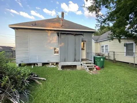 1910 Worms Street Houston TX 77020