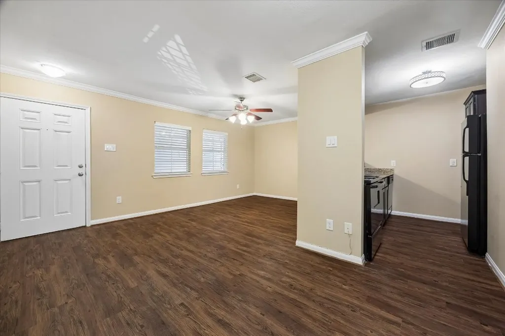 427 W 16th Street 21 Houston TX 77008