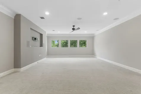 1740 Nina Lee Lane Houston TX 77018
