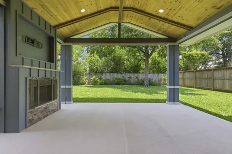 1740 Nina Lee Lane Houston TX 77018