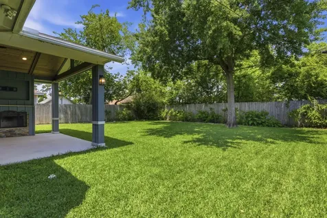 1740 Nina Lee Lane Houston TX 77018