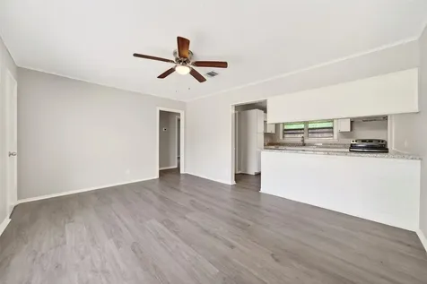 6718 Crosswell Street Houston TX 77087