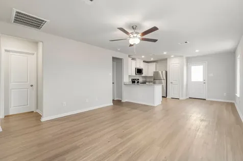 6425 Winter Elm Street Houston TX 77048