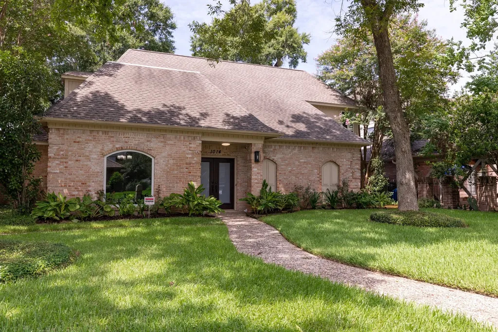 1014 Riverlace Drive Houston TX 77079