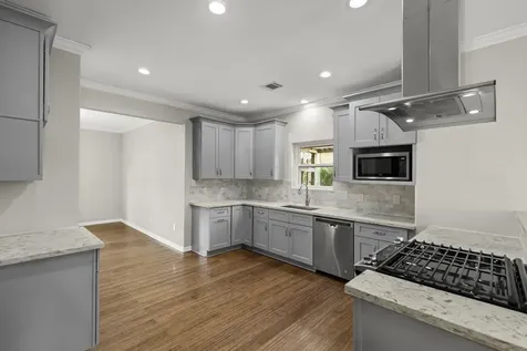 1014 Riverlace Drive Houston TX 77079