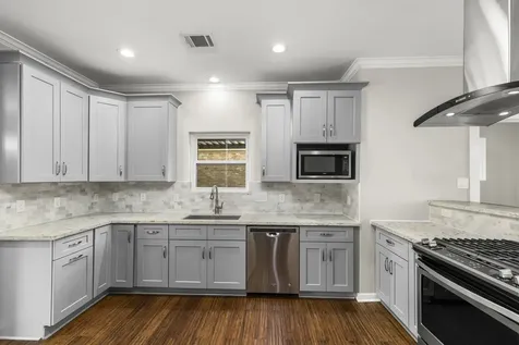 1014 Riverlace Drive Houston TX 77079
