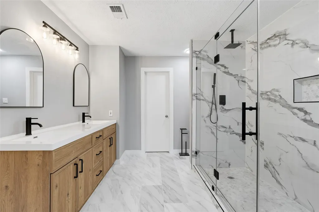 10422 Mist Lane Houston TX 77070