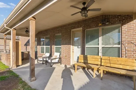 311 W Bend Drive League City TX 77573