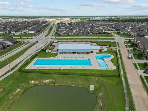 311 W Bend Drive League City TX 77573