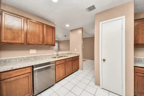 16423 Monte Carlo Lane Houston TX 77053