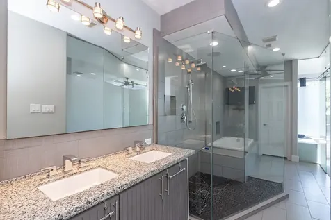 5507 Darling Street Houston TX 77007