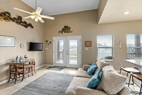 919 Eastview Crystal Beach TX 77650